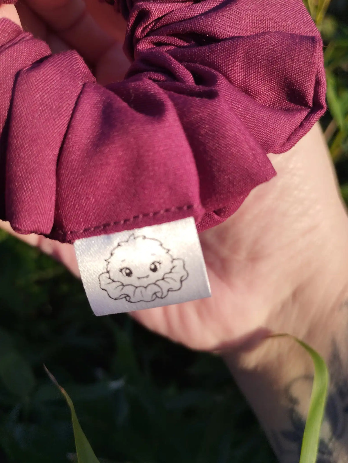 Plum Jam Medium Scrunchie, Scrunchlings label and stitching