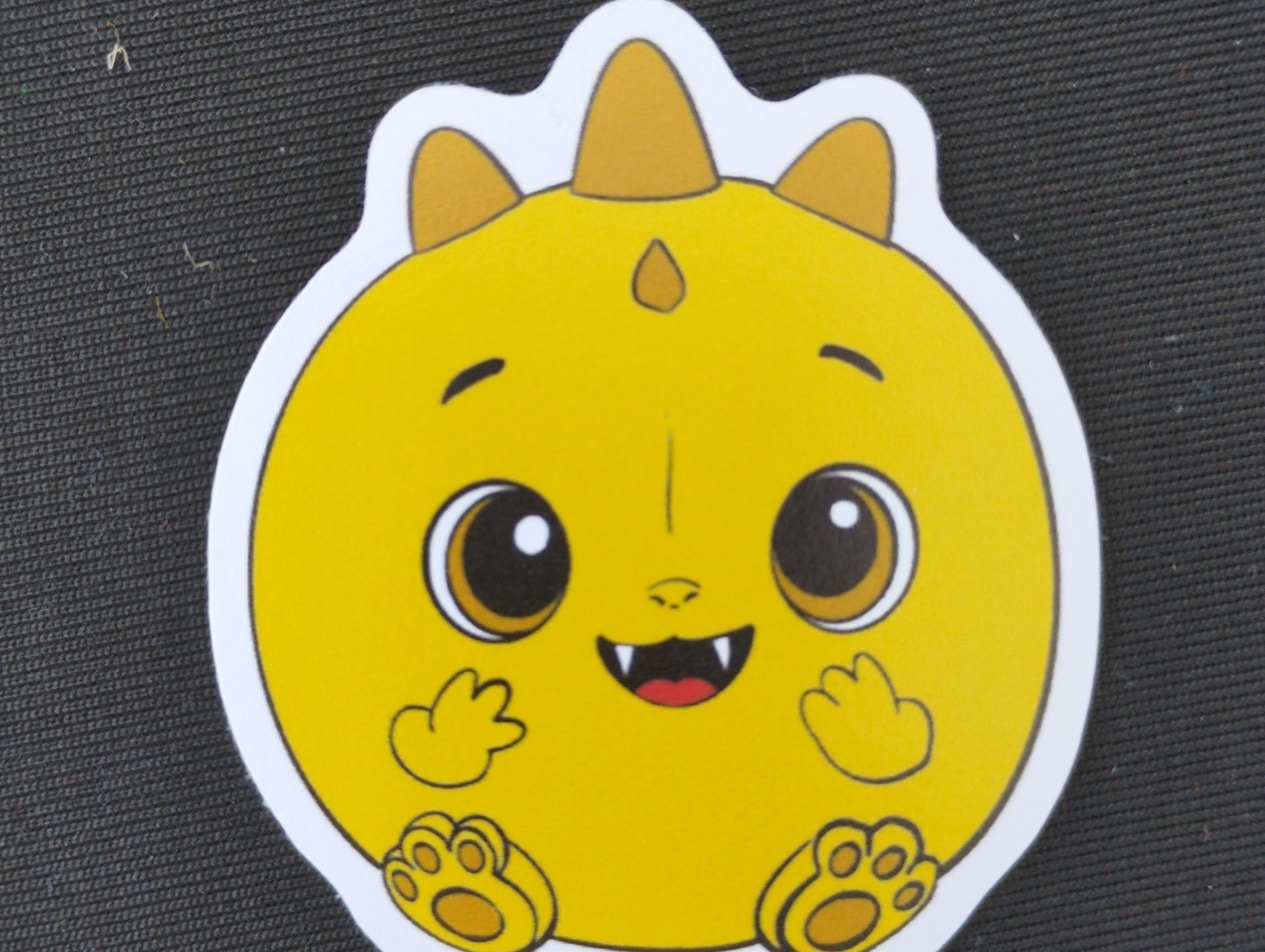 Bloom yellow Scrunchlings character sticker